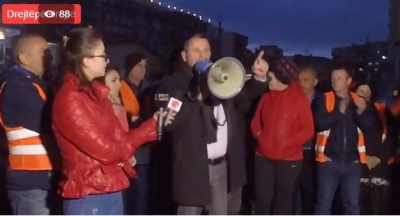 LIVE/ Rama tentoi t'i joshte me 2 vite qira, banorët e "Unazës" i thonë të largohet vetë, ndryshe...