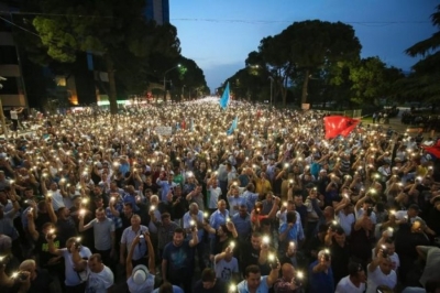 Gjykata rrëzon përsëri Veliajn: Gjobat ndaj PD për protestat, të paligjshme