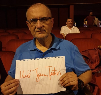 Vasili apel qytetarëve: &quot;Koha nuk pret, ejani të mbrojmë Teatrin!&quot;