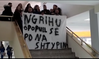 VIDEO/ Thirrja e fuqishme e studentëve grevistë të Elbasanit