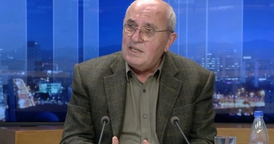 Besnik Mustafaj: Populli po tregohet qaraman, duhet të ngrihet për të rrëzuar qeverinë!