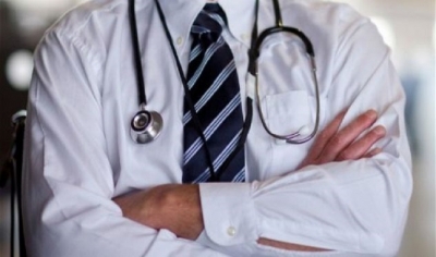 Shëndeti mendor në Shqipëri po përkeqësohet, mjekët…