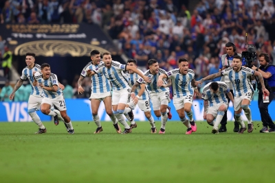 Triumfi në Botërorin e Katarit, shikoni festën e argjentinasve pas ndeshjes