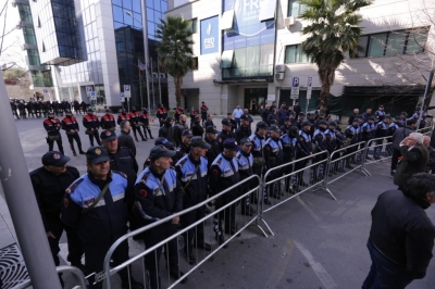Denoncimi/Hakmerret policia, përfundon në polici protestuesi i Unazës se Re