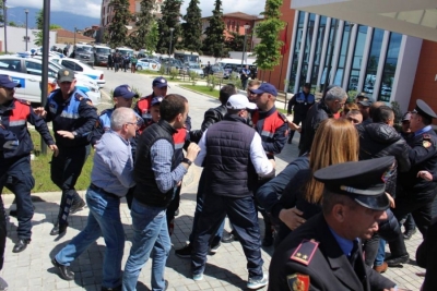 Paloka: Policët po mbrojnë kreun e krimit, Edi Rama