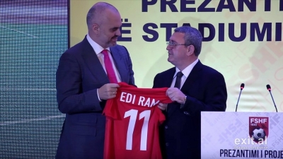 Përçudnimi i Stadiumit Kombëtar, hotel me qendër tregtare dhe fushë futbolli