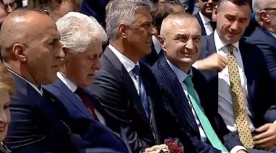 Momenti kur emocionohet Bill Clinton