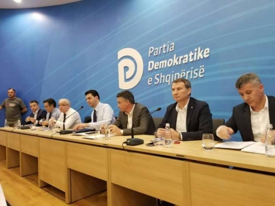 Nis mbledhja e Këshillit Kombëtar të PD për ndryshimet statutore, Berisha nuk merr pjesë