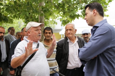 Banorët e bizneset në Kamëz:Ushqimet merren me listë, ka fije shprese që të jetojmë këtu?! Basha: Problemi s’është Shqipëria por qeveria