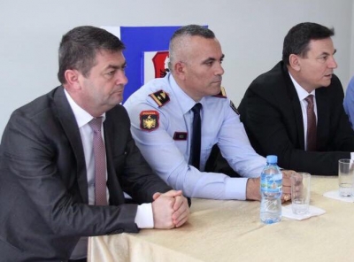 Nuk ndalet drejtimi i policisë me kuadro nga zona e parë operative