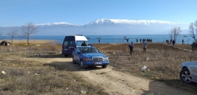 Rinisin kërkimet për peshkatarin e mbytur në liqenin e Podradecit