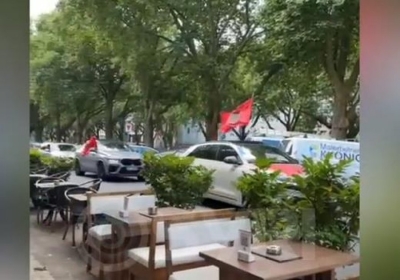 Furia Kuq e Zi në rrugët e Düsseldorf në prag të ndeshjes Shqipëri-Spanjë