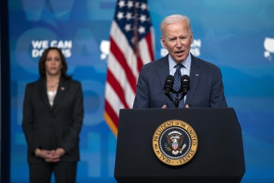 Lufta në Ukrainë/ Gafa e Joe Biden lë pa fjalë edhe Kamala Harris