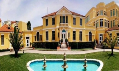 Doni të largoheni nga Shqipëria? Ambasada amerikane nxjerr njoftimin e ri për shtetasit e saj