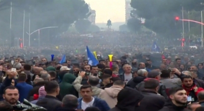 VIDEO LIVE/ Nis protesta, shqiptarët zbresin në shesh kundër qeverisë “Rama”
