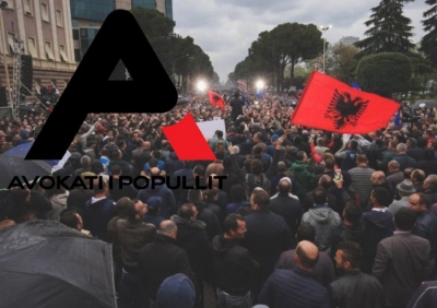 Gaz lotsjellës, dhunë ndaj gazetarëve dhe arrestime të paligjshme/ Reagon Avokati i Popullit