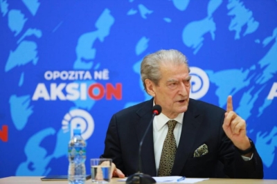 Berisha - Artan Hoxhës: Do përfundosh aty ku e kanë vendin Bajrët! Për Erzen Breçanin kam vetëm një qëndrim