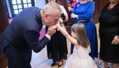 Meta nderoi sot Shtëpinë e Fëmijëve “Fillime të Reja”: Të shpëtosh fëmijët në nevojë është një mision fisnik…