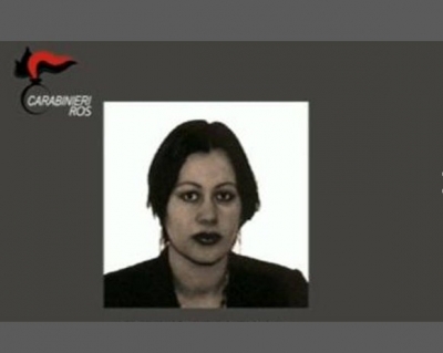 “Ra në dashuri me rekrutuesin e saj”/ Transformimi i mamasë së Alvinit nga shtëpiake në luftëtare të ISIS-it