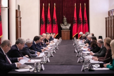 Teatri dhe integrimi/ Ja çfarë bisedoi Meta me ambasadorët e BE-së
