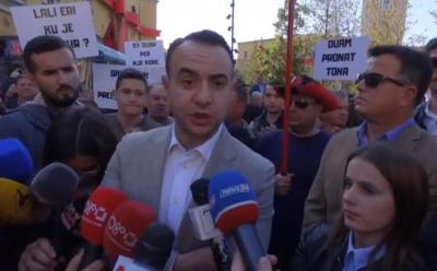 Deputeti Balliu: Protesta mund të përshkallëzohet, Rama të dëmshpërblejë popullin