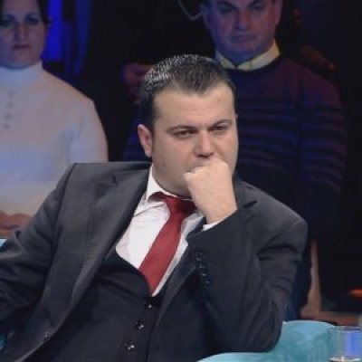 Intelektualët që duam t’i bëjmë me zor