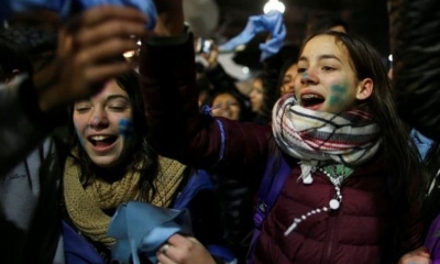 Senati në Argjentinë rrëzon ligjin për abortin