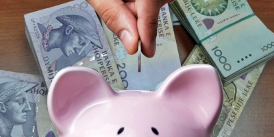 Studimi/ Ja për çfarë kursejnë shqiptarët