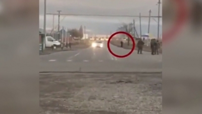 VIDE/ Policia i thotë “NDAL”, kamikazja hedh veten në erë
