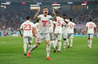 Xhaka dhe Shaqiri i &#039;tregojnë derën&#039; Serbisë, Ilir Meta uron helvetët