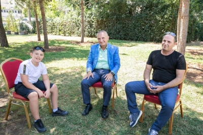 Meta:&quot;I lumtur të prisja sot në Presidencë dy miq të veçantë, Alvin Berishën dhe babain e tij, Afrimin&quot;