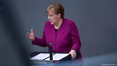 “Lëvizim mbi shtresë shumë të hollë akulli”, Merkel tregon vendimin më të vështirë të jetës së saj si Kancelare. Apel të fortë Evropës