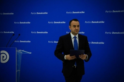 Rama, simboli i modelit kriminal, Balliu: Rilindja e mbron me kodin e mafias Kajmakun