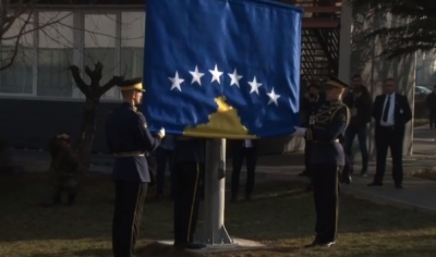 Ngritja e flamurit të Republikës së Kosovës me rastin e 17 shkurtit (VIDEO)