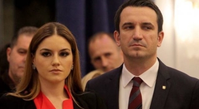 SKEMA/ Si kalonin paratë nga nga Ministria e Kulturës dhe Mirela Kumbaro tek Ajola Xoxa
