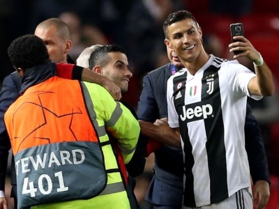 Manchester United rrezikon të gjobitet për shkak të Cristiano Ronaldo-s