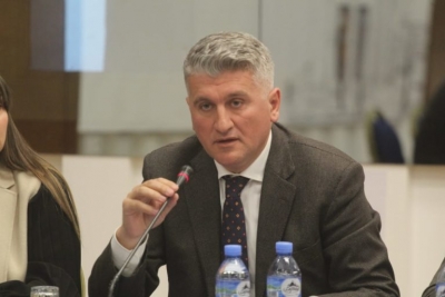 Gjekmarkaj: Opozitë, dilni dhe rrëzoni kryeministrin me forcë, ai nuk ikën vetë