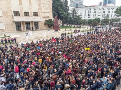 Studentët e Gjeologji-Minierave i drejtohen urith Ramës: Nuk dimë me kë u takove!