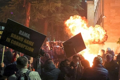 Mediat gjermane jehonë protestës kombëtare të opozitës