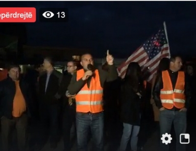 Astiri/ Banorët ndjesë për shoferët që bllokohen: Kemi përballë kryeministër që s’na dëgjon