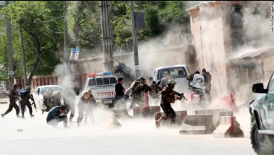 Vriten 5 gazetarë dhe fotografi i AFP në Afganistan
