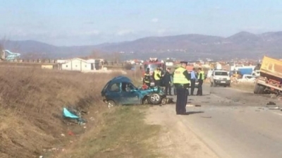 Aksidenti në Lushnje, automjeti përplas për vdekje qytetarin