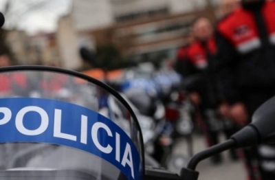 Vodhi natën në tregun industrial, arrestohet 17-vjeçari