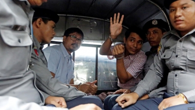 Gazetarët e Reuters dënohen me 7 vite burg në Mianmar