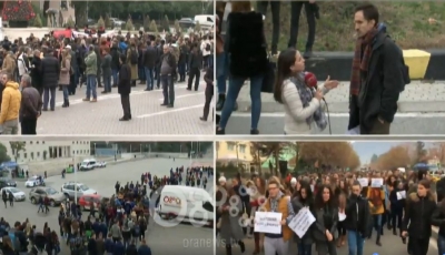 Protesta, studentët bllokojnë rrugët (VIDEO)