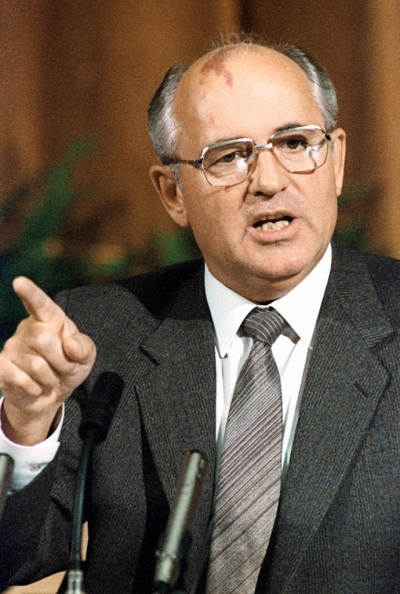 Tensionet në Siri/ Mikahil Gorbaçov: Jam i zhgënjyer me sjelljen e liderëve botërorë