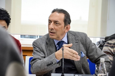 Dalje në det/ Ministri kosovar kërkon t&#039;i plotësojë ëndrrën shekullore Serbisë