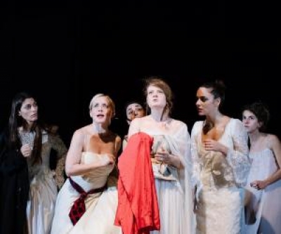 “Heroides” nga Ovidio, një shfaqje e teatrit italian në skenën e Metropolit