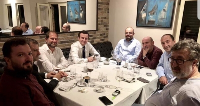 Një gotë verë për të hyrë në botën e Albin Kurtit