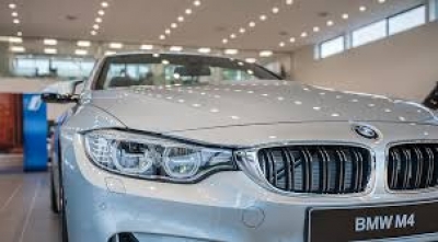 Gjigandi BMW tërheq nga tregu 324 mijë makina